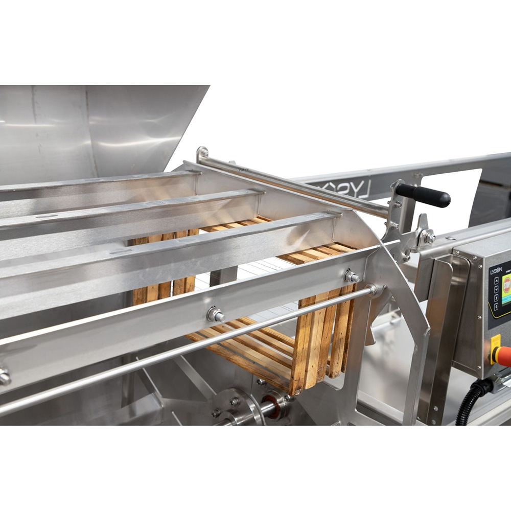 Linka na odvíčkování, 40 r. odvíčkovací stroj PREMIUM, extrudér 100 kg